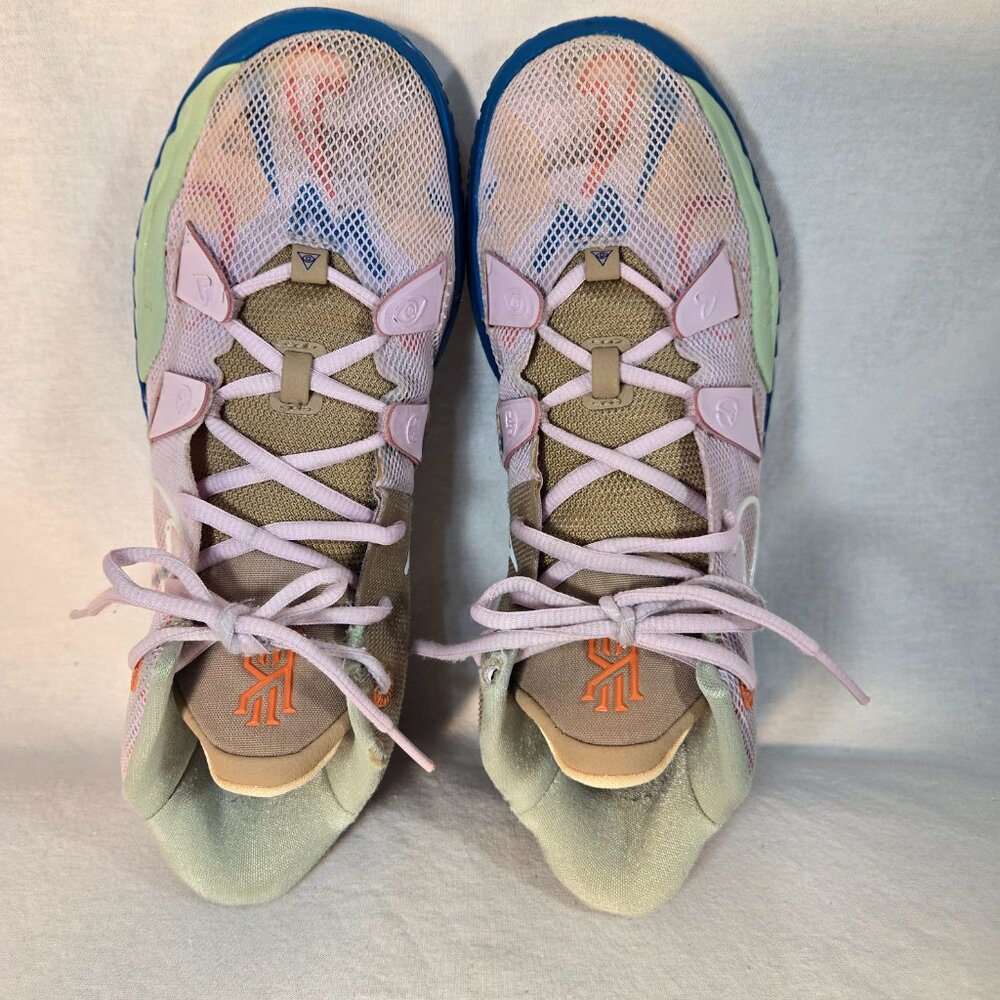 NIKE Kyrie 7 Exclusive "1 World 1 People" Regal Pink Sneakers Size 6.5Y 8W 6.5M - Picture 7 of 16